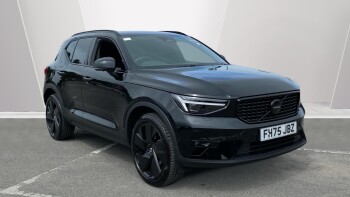 Volvo XC40 2.0 B4P Plus Pro Black Edition 5dr Auto Petrol Estate